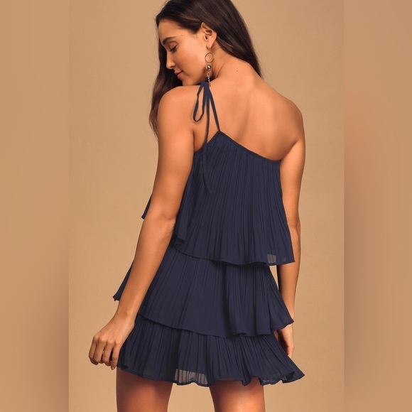NWOT Lulus Navy Blue Pleated Layered Tiered One-Shoulder Mini Dress - Picture 3 of 6